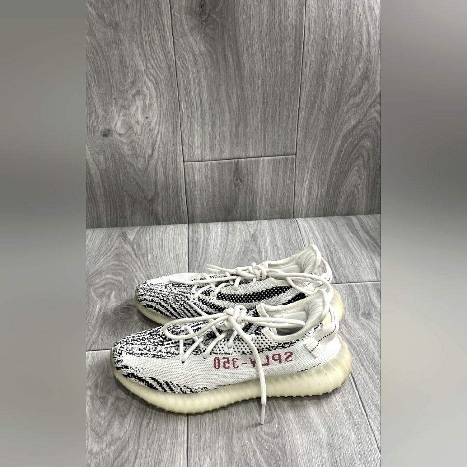 Adidas Yeezy Boost 350 V2 Zevra Sneakers Tennis Shoes Men 7.5 Or Women 9